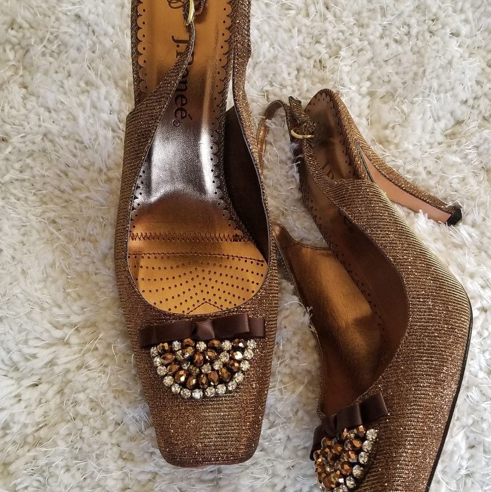 Shoes - Picture 4 of 11